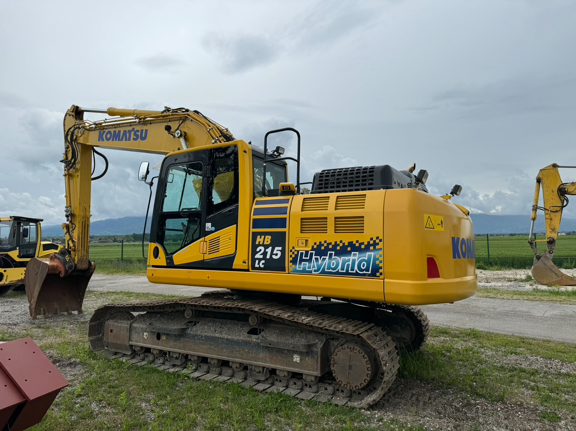 Komatsu HB215 Hybrid