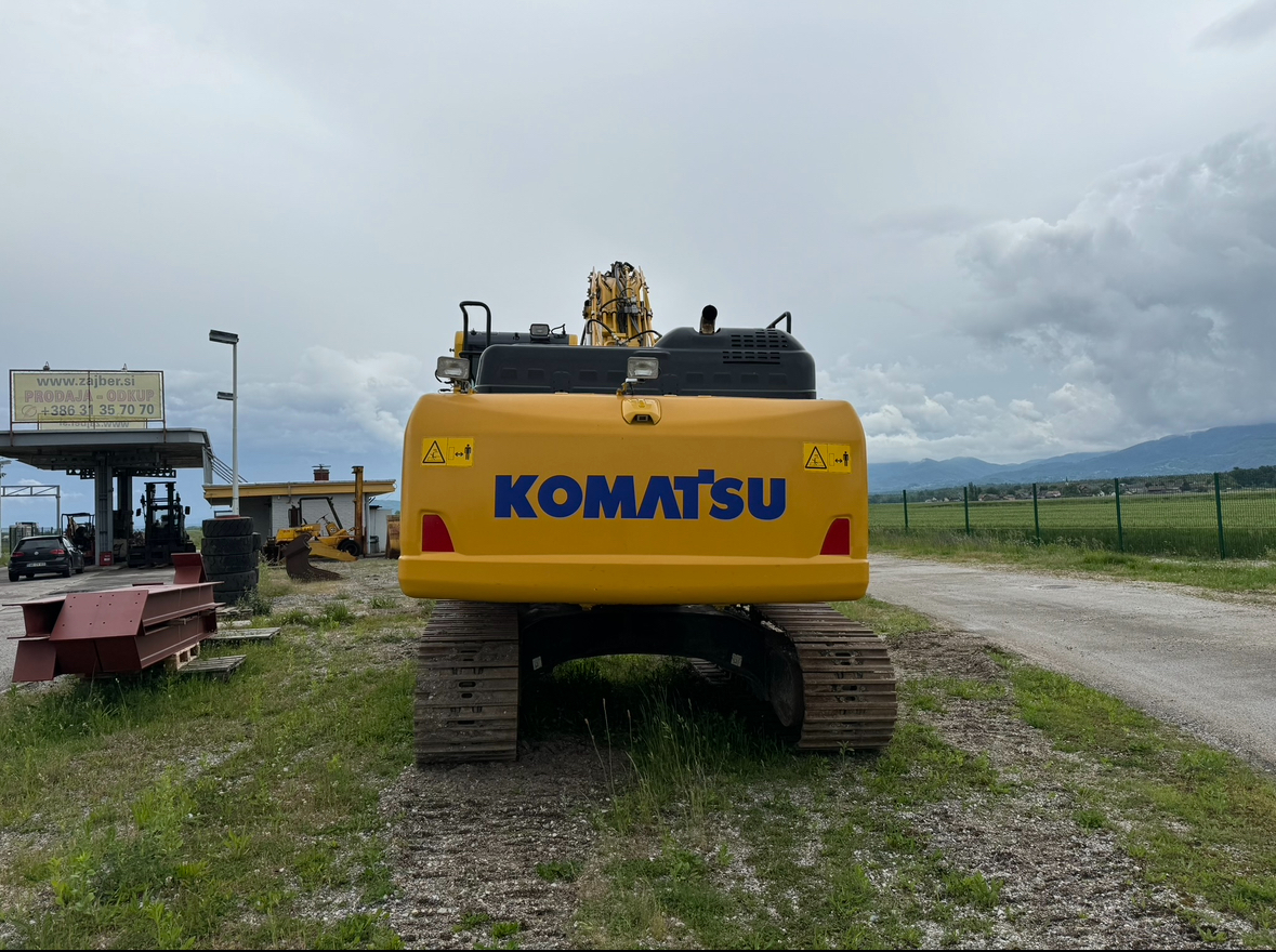 Komatsu HB215 Hybrid