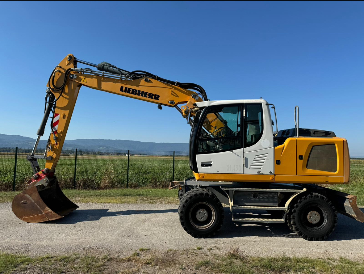 Liebherr 916