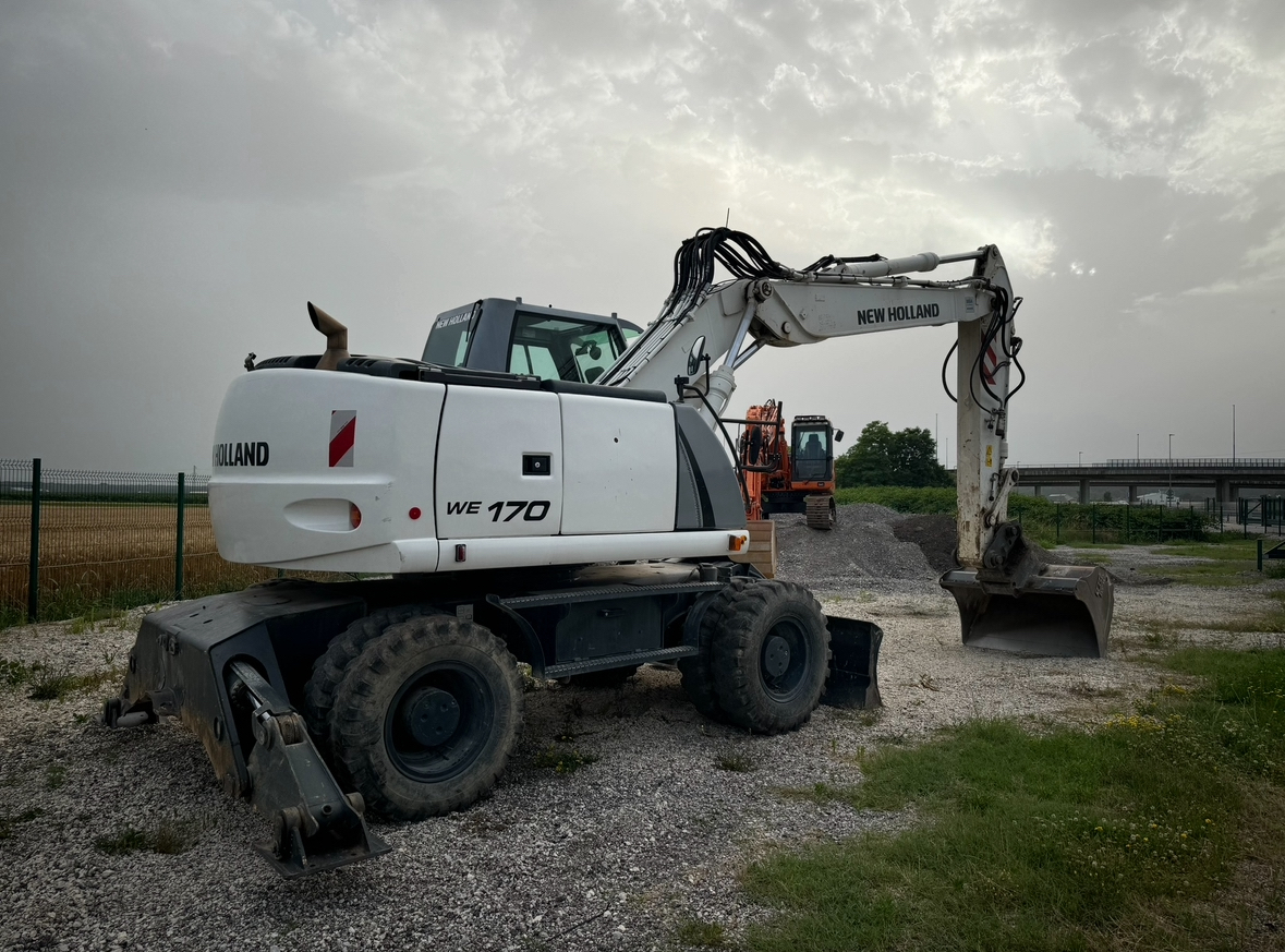 New Holland WE170