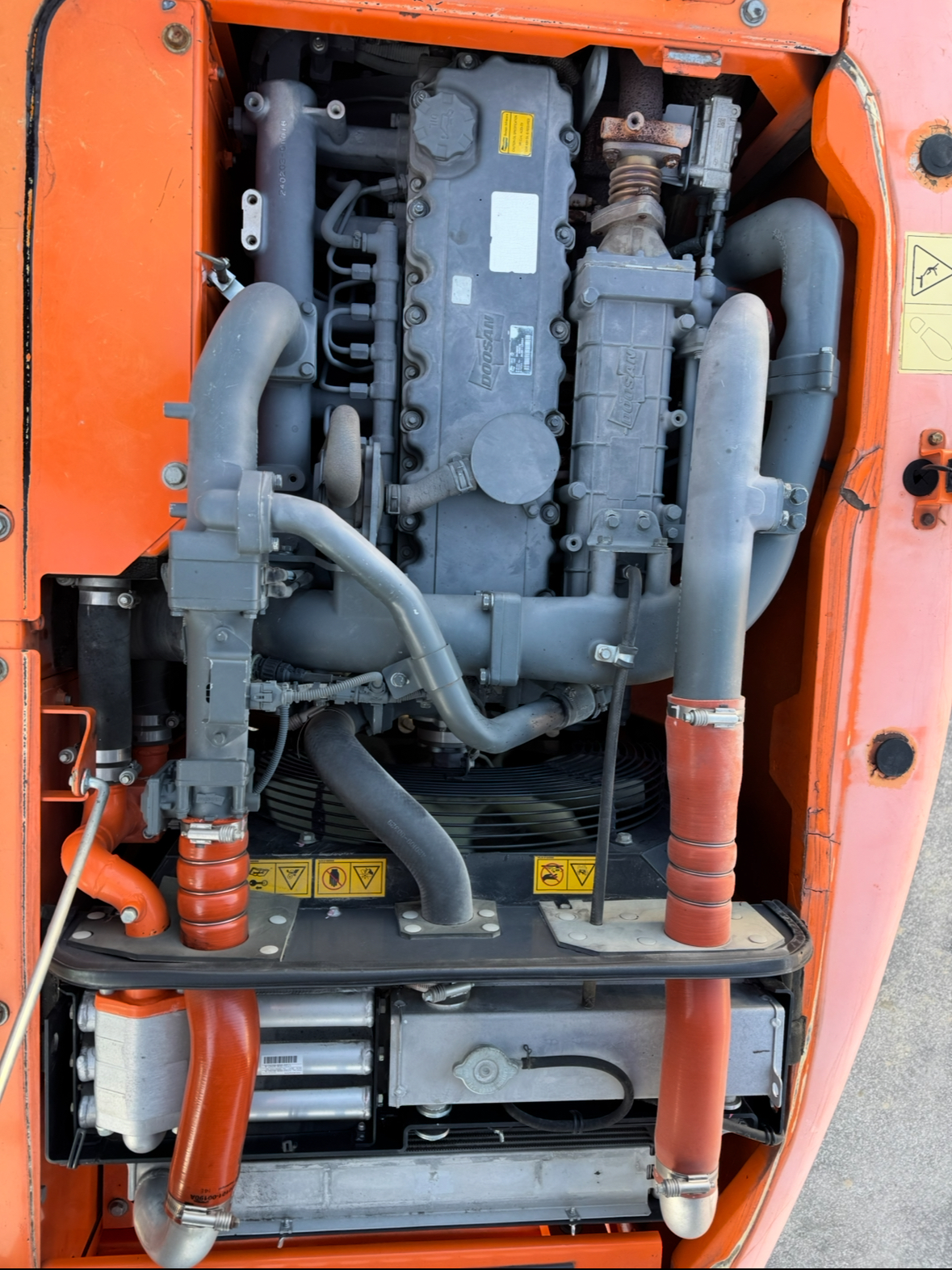 Doosan DX140W